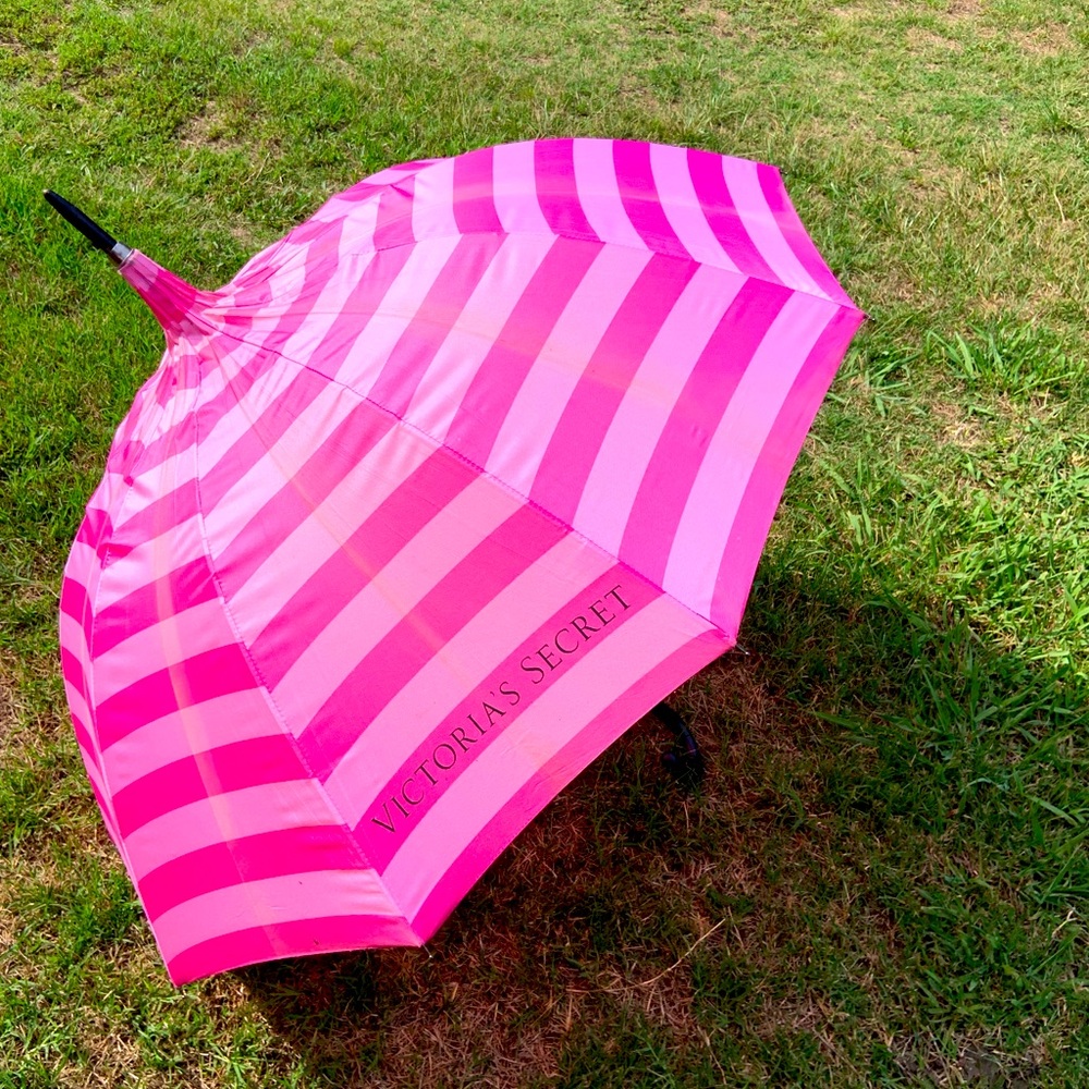 Rare Victoria’s Secret Pink Stripe Umbrella Rain Beach READ